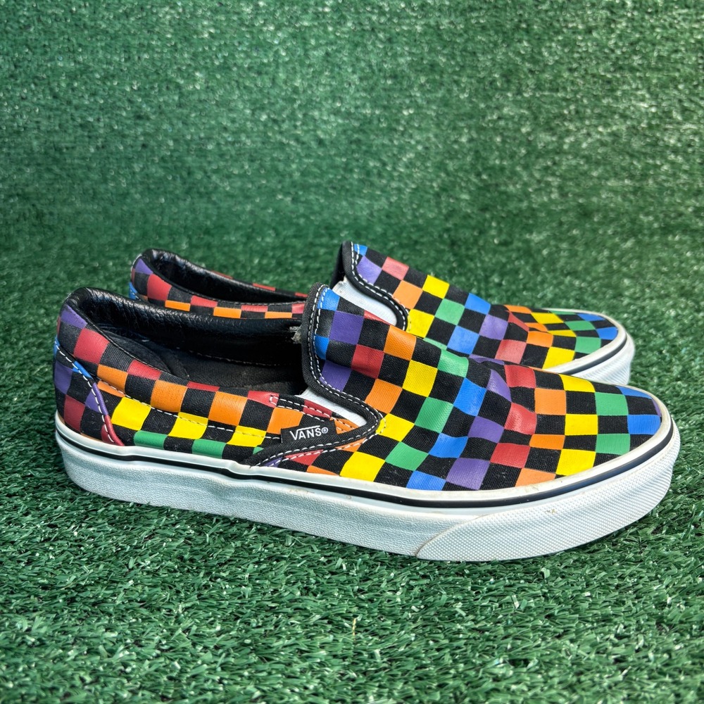 Vans Classic Slip-On Rainbow Checkerboard Canvas Skate Sneaker Multi Womens 8.0